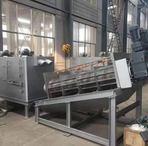 Com a máquina de desidratação da imprensa do impulsor