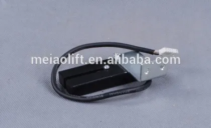 elevator using photoelectric switch