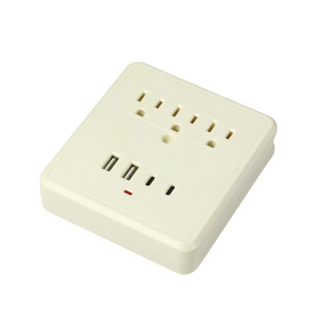 Amerikanisches Standard-tragbares Ladegerät mit Mobiltelefonunterstützung, Blitzschutz, 2 USB-Anschlüsse + 2 Typ-C-Ports