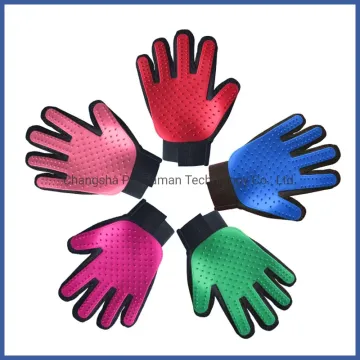 Gentle Deshedding Brush Glove for Pets
