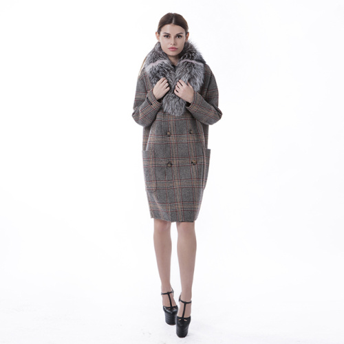 Fashion cashmere overcoat with fur collar