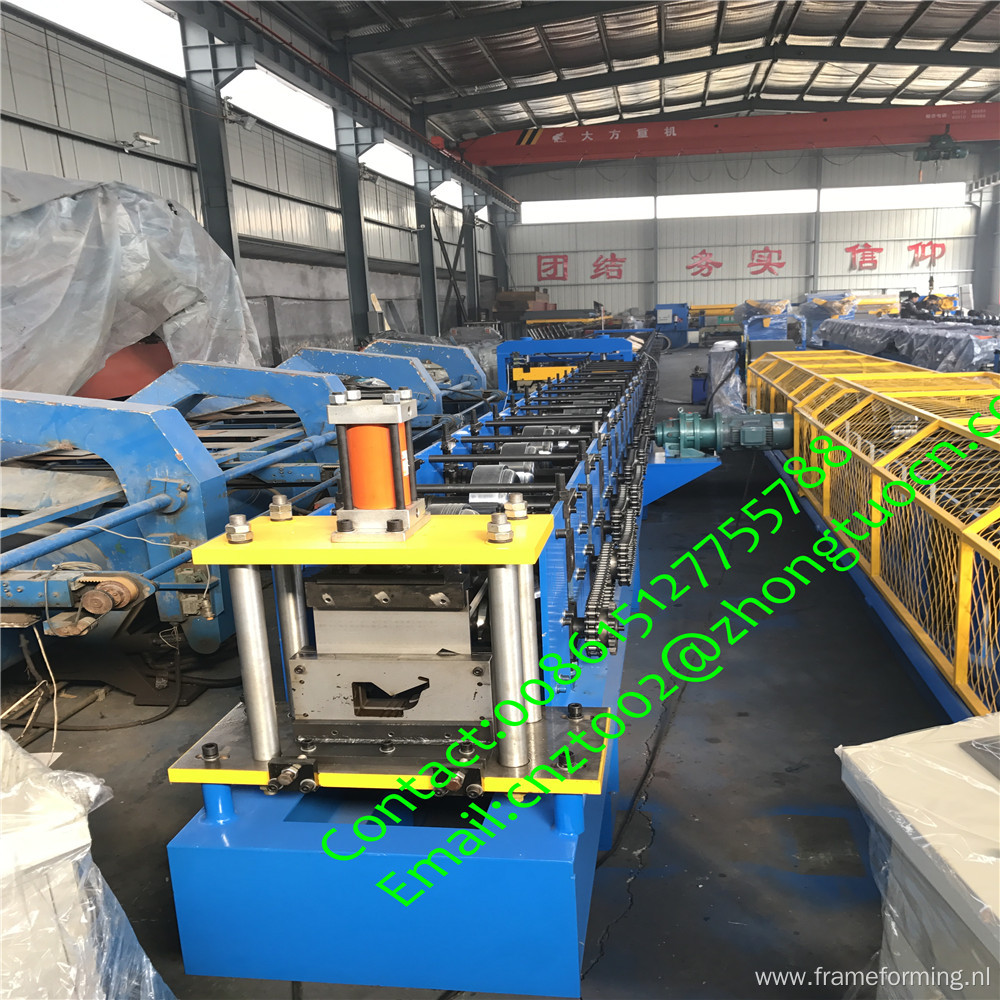 Aluminum rain gutter roll forming making machine