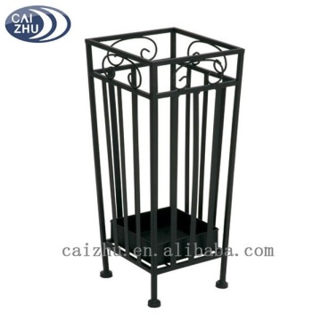 Metal household stainless steel wet umbrella rack corner