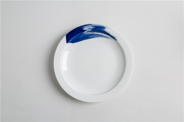 blue and white porcelain dinnerware  ceramic plate