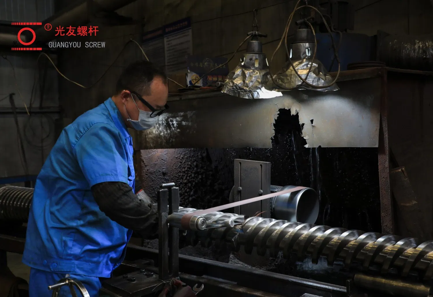 Bimetallic Parallel Twin-Screw Barrel Extruder CM80