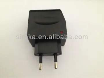 Universal EU plug Car Power Adapter Converter 110V-220V AC to 12V DC