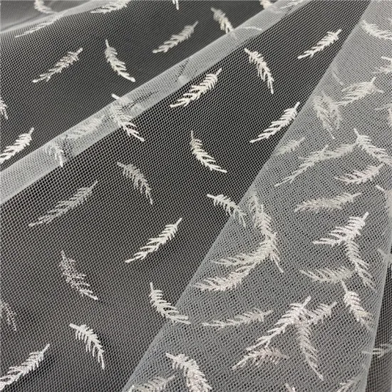 Polyester White Tulle with Foil Feathers for Tutu