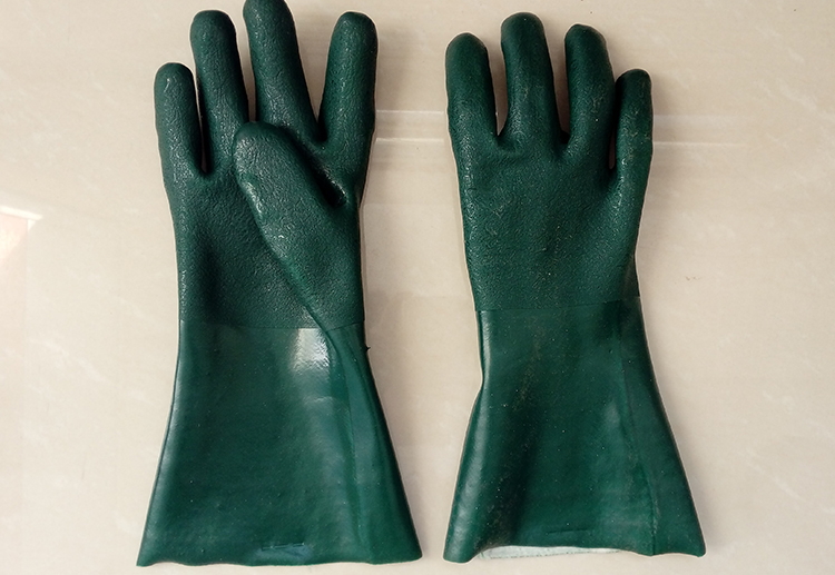 Triple Dipped green pvc gloves with sandy finish