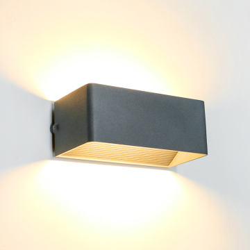 Moderna lampada a parete a led pirofono per uso esterno e interno
