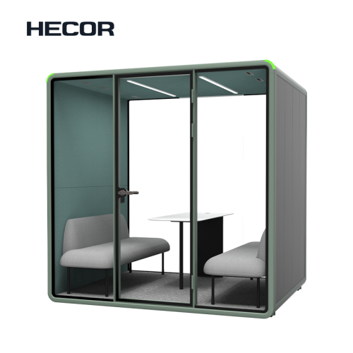 चार के लिए इमर्सिव मीटिंग बूथ