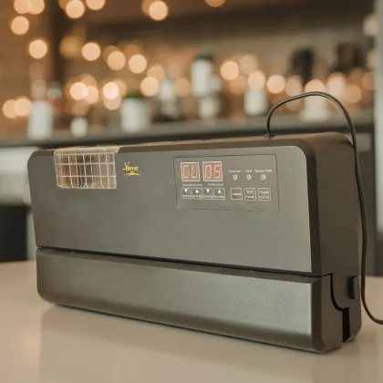 Vacuum Skin Packing Machine and FoodSaver Bags for Vacuum Sealing