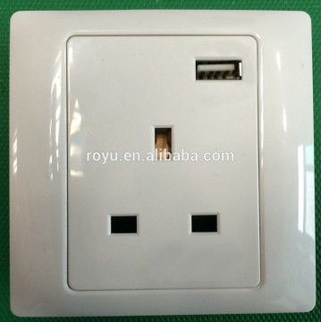 3* 3 inch PC material 13A British socket with max output 1.5AUSB socket
