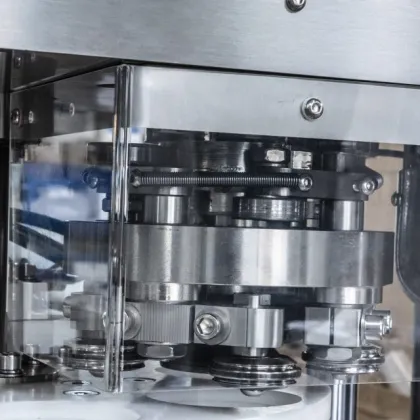 Commercial Canned Food Paper Aluminum Pop Can Sealing Machine