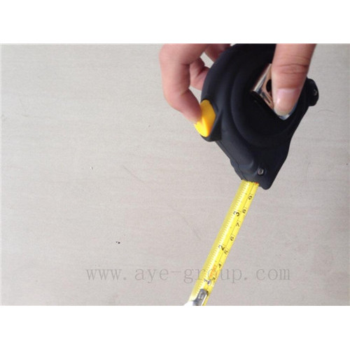 Automatic Blade Return Steel Measuring Tape