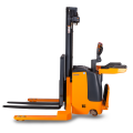 1.5t Electric Walkie Straddle Stacker 4500mm Altura de elevación