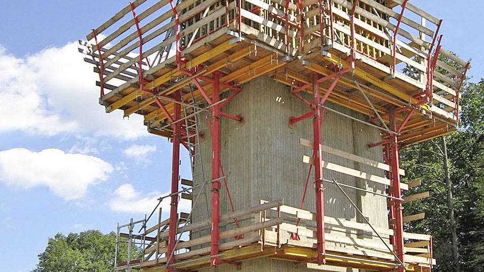 Industrieel zelfstalen beklimmingsformwerk