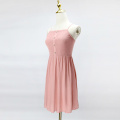 Розовое платье с плиссированной подвеской