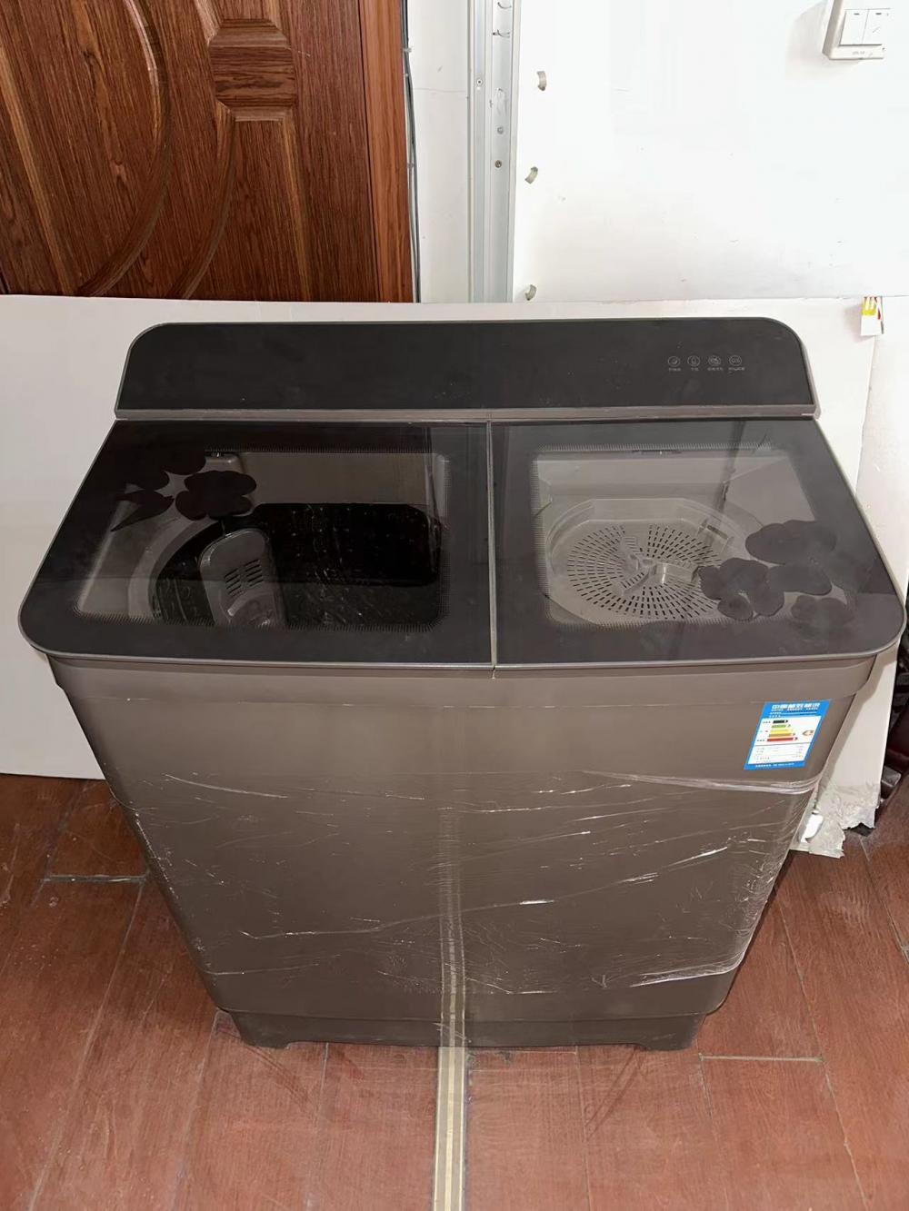 Large capacity double barrel washing machine