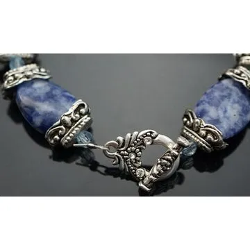 Bracelet with Swarovski Stone, Green Product