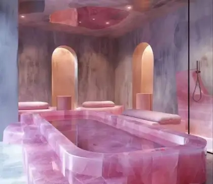 Luxury Natural Marble Stone Free Standing Bathtub with Backlit Onyx