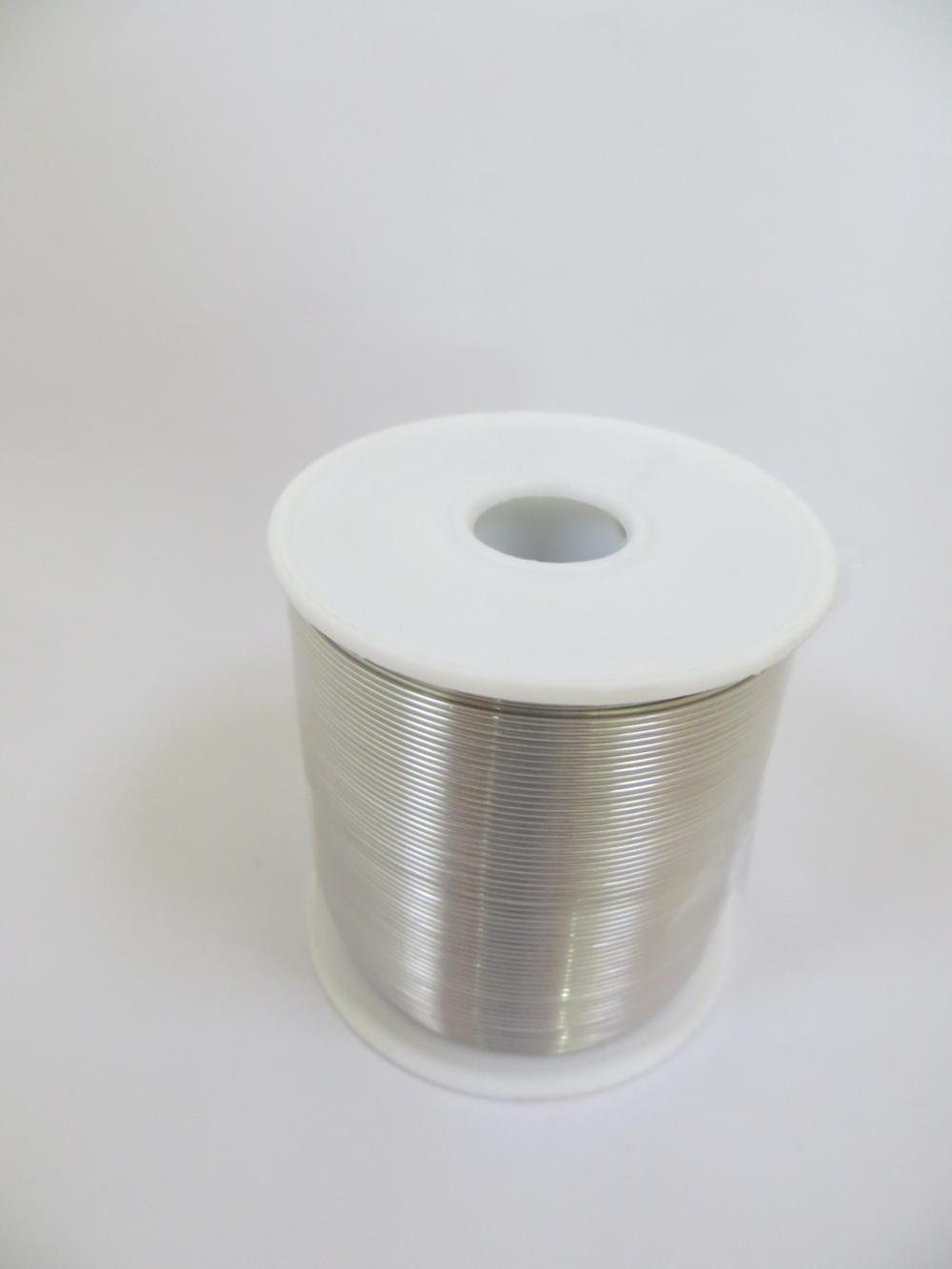 Leaded solder with excellent operability rosin core