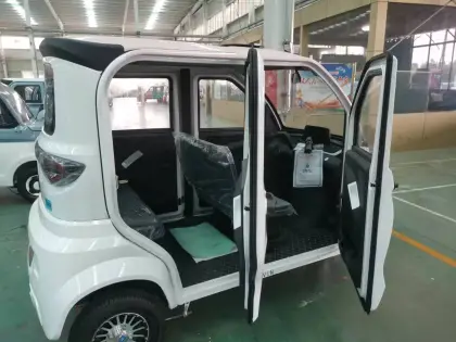 Fully Enclosed Passenger Electric Tricycle | Mini Tuk Tuk
