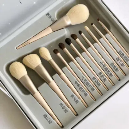 Hot Selling Portable Vegan Makeup Brush Set with Adorable Brush Holder: Your Ultimate Beauty Tool Collection