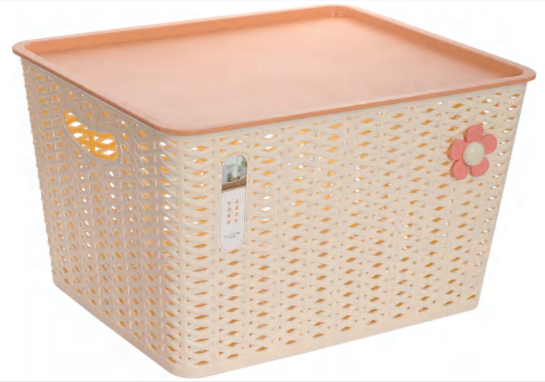 Versatile Storage Basket Plastic Weave Basket with Handle