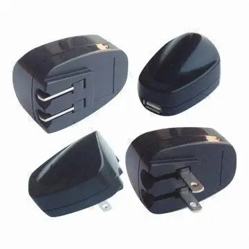 Folding USB AC Adapter for iPhone/iPod/iPad