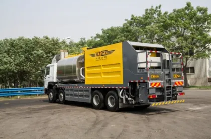 Asphalt Layer truck asphalt trucks