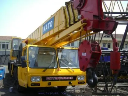 Used KATO 55T Truck Crane