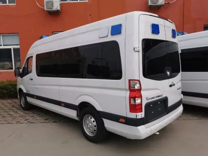 FOTON TOANO Medical Ambulance with Optional Monitor and Negative Pressure Isolation Chamber
