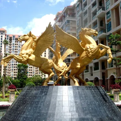 Factory Supply Bronze Golden Horse with Wing Sculpture