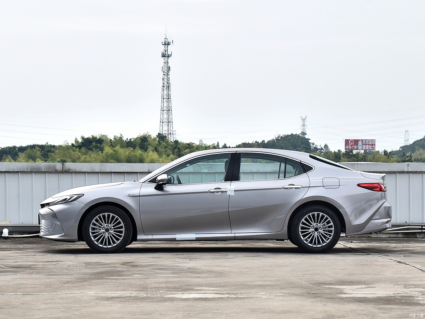 New Style 2024 Toyota Camry SEDAN