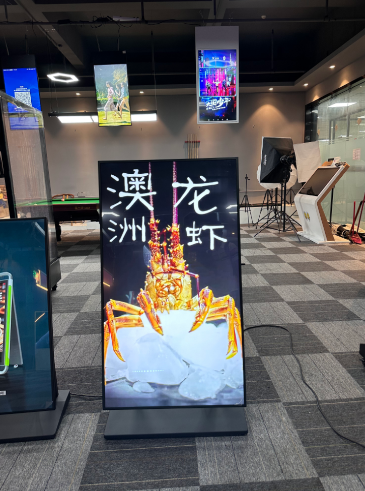 Net ticari görüntüler için 4K Ultra yüksek çözünürlüklü LCD ekran