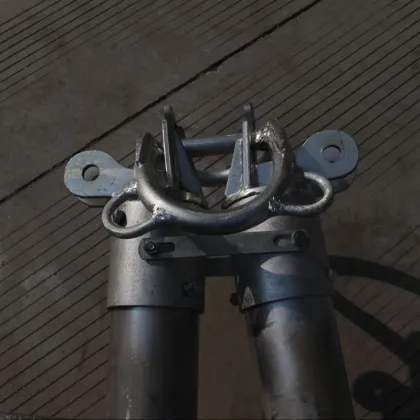 Derrick Gin Pole Lifting Device