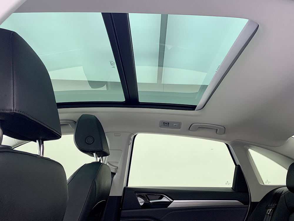 Confortevole auto usata Volkswagen Sagitar Comfortable used car Volkswagen Sagitar