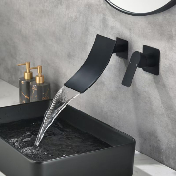 Black Waterfall Tub Basin -kran Väggmontering
