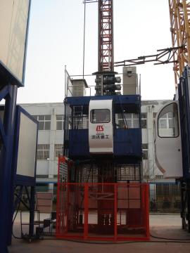 SC200 single cage construction elevator
