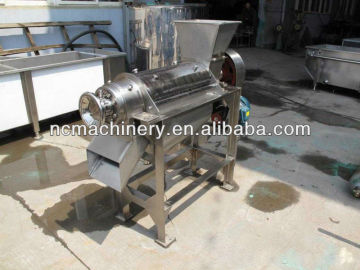 Screw press juicer