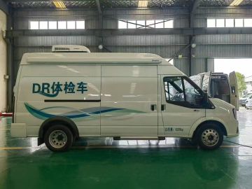 Attrezzature mediche avanzate per il transito in ambulanza