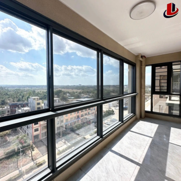 Fereastra culisanta din aluminiu cu paravan si balustrada