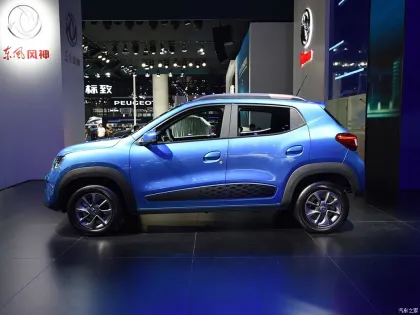 Factory Direct Pure Electric Automobile with Fast Charge Battery for Sale