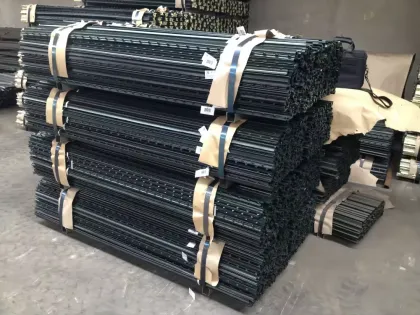 Studded metal T Fence Post/Galvanized T post