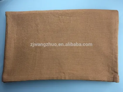 JACQUARD AIRPLANE BLANKET IN THE CLASSICAL FLOWER DESIGN