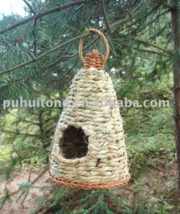bird roosting pocket hive