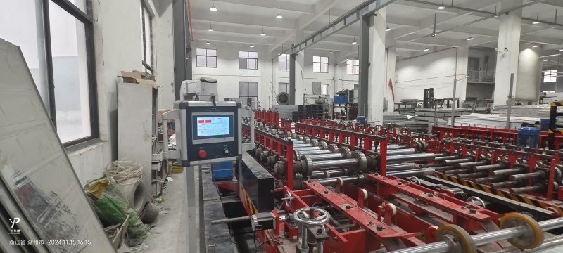 Bridge forming machine