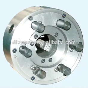 From D mounting with sutds for camlocks Lathe chuck