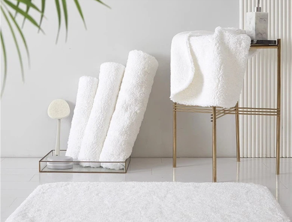 High Quality White Rug4