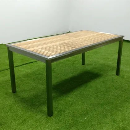 New Outdoor Dining Tables and Furniture
